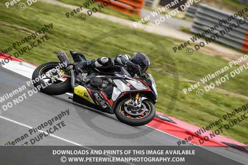 cadwell no limits trackday;cadwell park;cadwell park photographs;cadwell trackday photographs;enduro digital images;event digital images;eventdigitalimages;navarra;no limits trackdays;peter wileman photography;racing digital images;trackday digital images;trackday photos